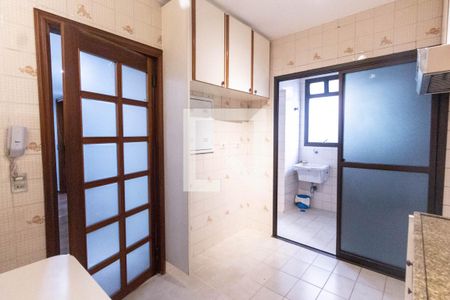 Apartamento à venda com 90m², 2 quartos e 2 vagasCozinha