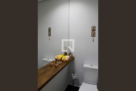 Casa à venda com 200m², 3 quartos e 2 vagasLAVABO