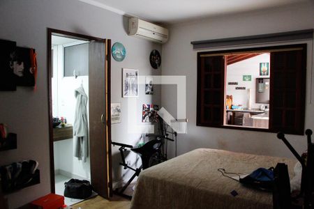 Casa à venda com 200m², 3 quartos e 2 vagasSUITE 3