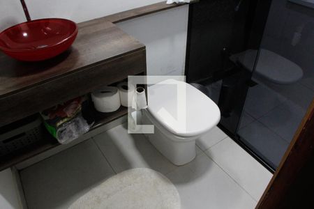 Casa à venda com 200m², 3 quartos e 2 vagasBANHEIRO DA SUITE
