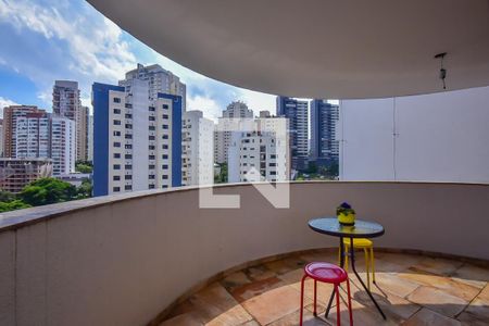 Apartamento à venda com 340m², 4 quartos e 4 vagasVaranda