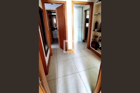 Apartamento à venda com 145m², 4 quartos e 3 vagas