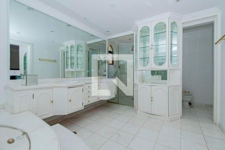 Apartamento para alugar com 220m², 2 quartos e 2 vagas