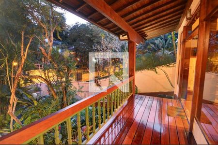 Casa à venda com 585m², 4 quartos e 3 vagas