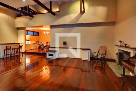 Casa à venda com 585m², 4 quartos e 3 vagas