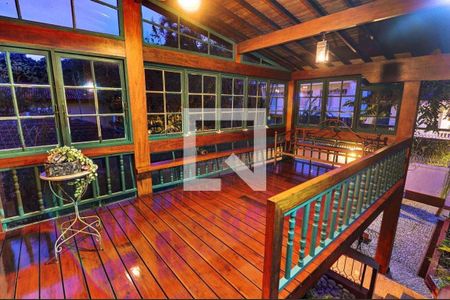 Casa à venda com 585m², 4 quartos e 3 vagas