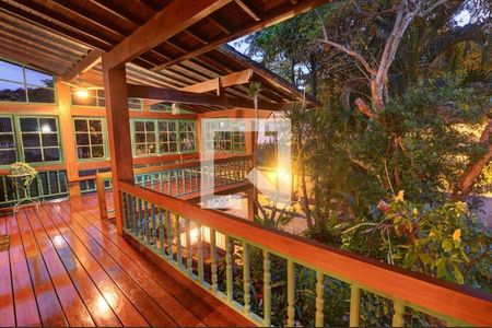 Casa à venda com 585m², 4 quartos e 3 vagas