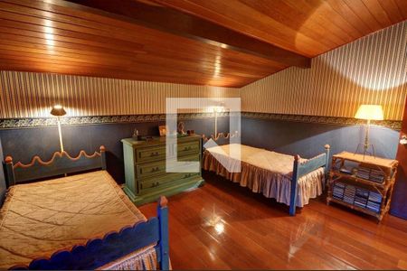 Casa à venda com 585m², 4 quartos e 3 vagas