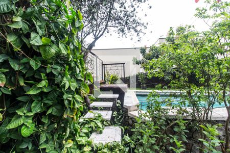 Casa de condomínio para alugar com 550m², 3 quartos e 8 vagas Casa de condomínio para alugar com 550m², 3 quartos e 8 vagasÁrea comum