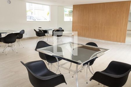 Apartamento para alugar com 47m², 2 quartos e 1 vaga Apartamento para alugar com 47m², 2 quartos e 1 vagaÁrea comum - Salão de festas