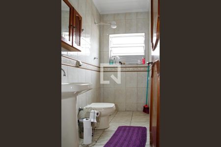 Casa à venda com 120m², 3 quartos e 1 vagaBanheiro