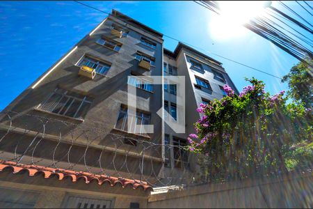 Apartamento para alugar com 60m², 2 quartos e 1 vagaFachada