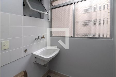 área de serviço de apartamento para alugar com 3 quartos, 80m² em Jardim Santa Emilia, São Paulo