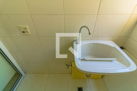 Apartamento para alugar com 76m², 2 quartos e 1 vaga Apartamento para alugar com 76m², 2 quartos e 1 vagaÁrea de Serviço