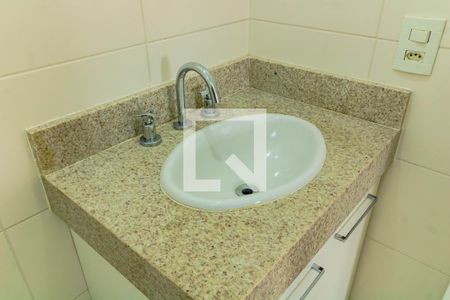 Apartamento para alugar com 76m², 2 quartos e 1 vaga Apartamento para alugar com 76m², 2 quartos e 1 vagaBanheiro 2