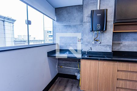 Apartamento à venda com 110m², 2 quartos e 2 vagas Apartamento à venda com 110m², 2 quartos e 2 vagasCozinha e Área de Serviço