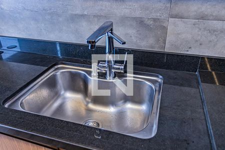 Apartamento à venda com 110m², 2 quartos e 2 vagas Apartamento à venda com 110m², 2 quartos e 2 vagasCozinha e Área de Serviço