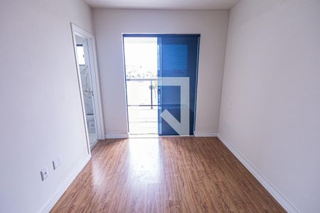 Casa à venda com 162m², 3 quartos e 2 vagasQuarto 3 / 2º andar: suite e varanda