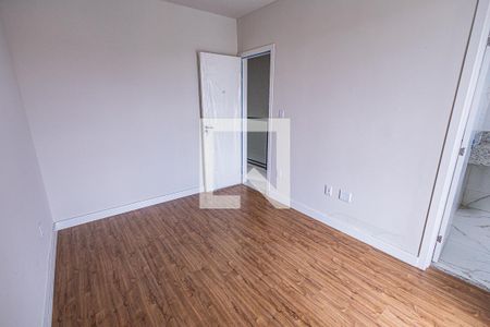 Casa à venda com 162m², 3 quartos e 2 vagasQuarto 3 / 2º andar: suite e varanda