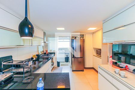 Apartamento para alugar com 173m², 4 quartos e 3 vagas Apartamento para alugar com 173m², 4 quartos e 3 vagasCozinha