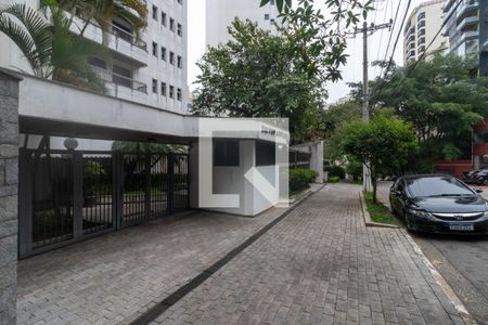 Apartamento à venda com 299m², 6 quartos e 4 vagas Apartamento à venda com 299m², 6 quartos e 4 vagasFachada