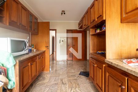 Apartamento à venda com 299m², 6 quartos e 4 vagas Apartamento à venda com 299m², 6 quartos e 4 vagasCozinha