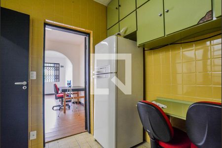 Casa para alugar com 456m², 3 quartos e 4 vagasCozinha e Área de Serviço