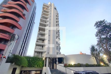 Apartamento para alugar com 120m², 3 quartos e 2 vagas Apartamento para alugar com 120m², 3 quartos e 2 vagasFachada