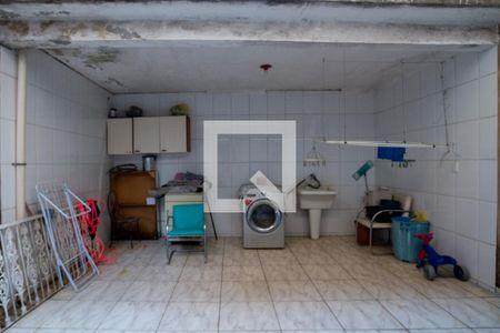 Casa à venda com 150m², 3 quartos e 4 vagas Casa à venda com 150m², 3 quartos e 4 vagasÁrea de Serviço