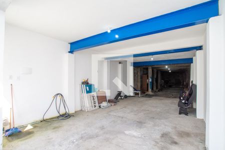 Casa à venda com 150m², 3 quartos e 4 vagas Casa à venda com 150m², 3 quartos e 4 vagasGaragem