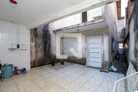 Casa à venda com 150m², 3 quartos e 4 vagas Casa à venda com 150m², 3 quartos e 4 vagasQuintal