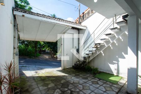Casa à venda com 150m², 3 quartos e 4 vagas Casa à venda com 150m², 3 quartos e 4 vagasGaragem
