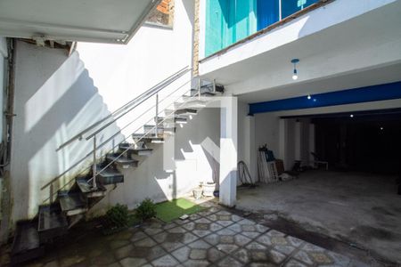 Casa à venda com 150m², 3 quartos e 4 vagas Casa à venda com 150m², 3 quartos e 4 vagasGaragem
