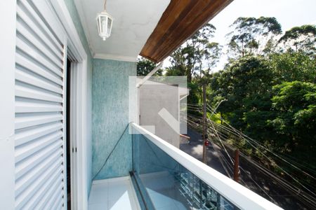 Casa à venda com 150m², 3 quartos e 4 vagas Casa à venda com 150m², 3 quartos e 4 vagasVaranda da Suíte 2