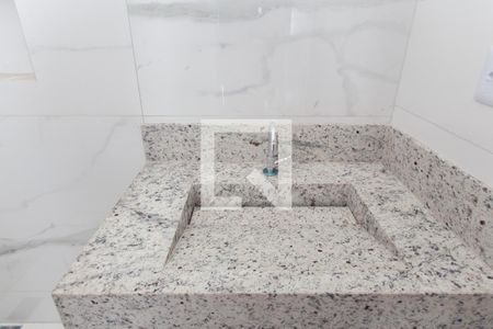 Casa à venda com 162m², 3 quartos e 2 vagasBanheiro Social