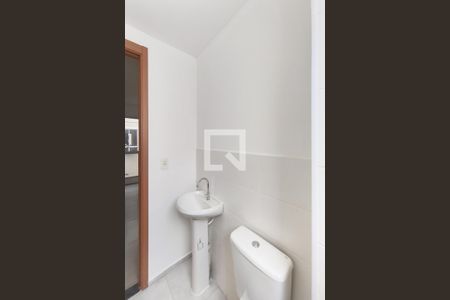 Apartamento para alugar com 60m², 2 quartos e sem vagaBanheiro