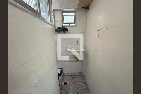 Apartamento à venda com 70m², 2 quartos e 1 vagaÁrea de Serviço