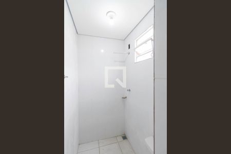 Casa para alugar com 40m², 2 quartos e sem vaga Casa para alugar com 40m², 2 quartos e sem vagaBanheiro social
