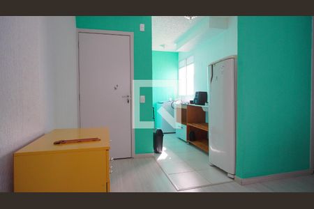 Sala  de apartamento para alugar com 2 quartos, 42m² em Jardim Dona Leopoldina, Porto Alegre
