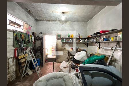 Casa à venda com 220m², 4 quartos e 5 vagas Casa à venda com 220m², 4 quartos e 5 vagasÁrea externa