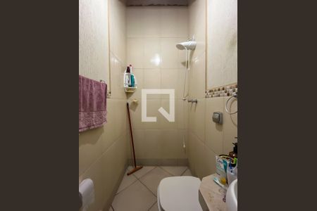 Casa à venda com 220m², 4 quartos e 5 vagas Casa à venda com 220m², 4 quartos e 5 vagasBanheiro da suíte 4