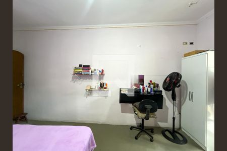 Casa à venda com 220m², 4 quartos e 5 vagas Casa à venda com 220m², 4 quartos e 5 vagasSuíte 4