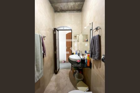 Casa à venda com 220m², 4 quartos e 5 vagas Casa à venda com 220m², 4 quartos e 5 vagasBanheiro da suíte 3