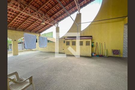 Casa à venda com 220m², 4 quartos e 5 vagas Casa à venda com 220m², 4 quartos e 5 vagasEspaço Superior