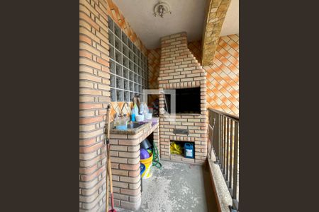 Casa à venda com 220m², 4 quartos e 5 vagas Casa à venda com 220m², 4 quartos e 5 vagasChurrasqueira