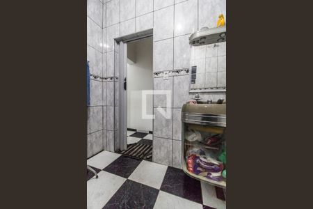 Casa para alugar com 100m², 2 quartos e 1 vaga Casa para alugar com 100m², 2 quartos e 1 vagaBanheiro