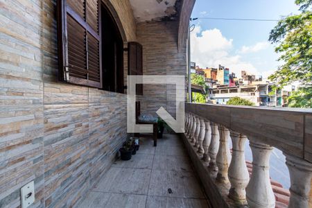 Casa para alugar com 100m², 2 quartos e 1 vaga Casa para alugar com 100m², 2 quartos e 1 vagaVaranda