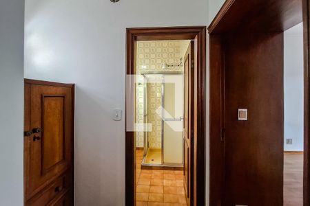 Casa à venda com 300m², 4 quartos e 3 vagasSuíte