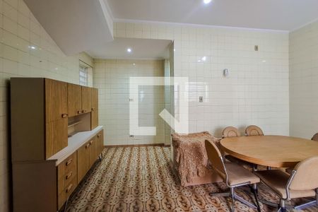 Casa à venda com 300m², 4 quartos e 3 vagasCozinha