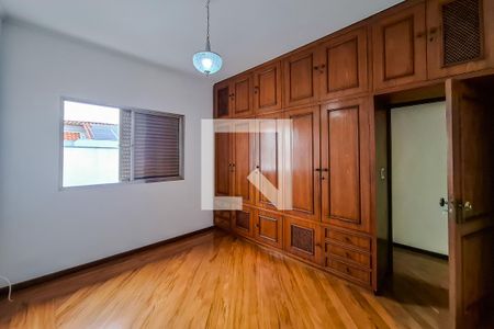 Casa à venda com 300m², 4 quartos e 3 vagasQuarto 2